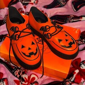 Strangecult Pumpkin Shoes - Orange